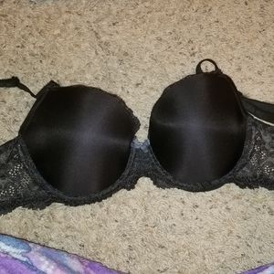 Victoria's Secret 32DD bra